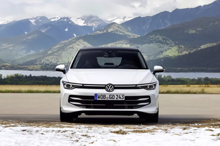 Autobild otestoval brzdnú dráhu 55 zimných pneumatík a vybral kandidátov na finálny test