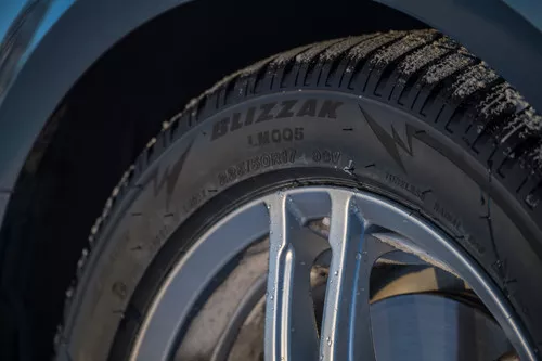 Bridgestone Blizzak LM-005 Náhľadový obrázok 3600x2400