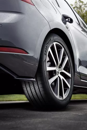 Goodyear Efficient Grip Performance 2 Náhľadový obrázok 3332x4998