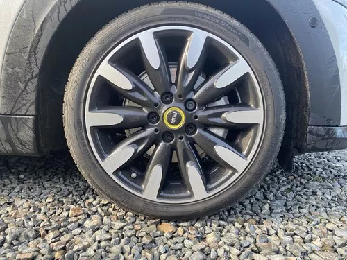Hankook Ventus S1 evo3 K127 Náhľadový obrázok 4032x3024