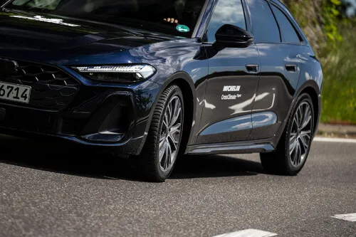 Michelin CrossClimate 3 Sport Náhľadový obrázok 2000x1333