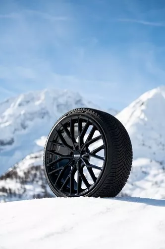 Pirelli P Zero Winter 2 Náhľadový obrázok 2555x3840