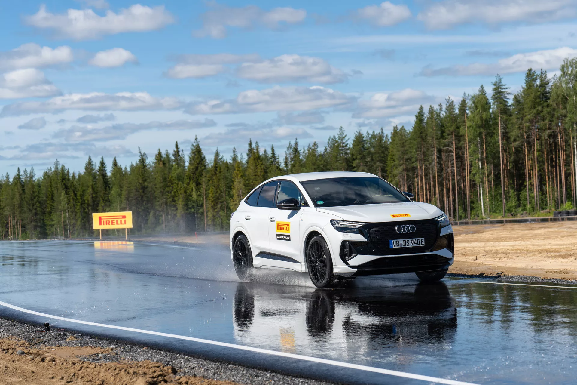 Pirelli Scorpion All Season SF2 Obrázok